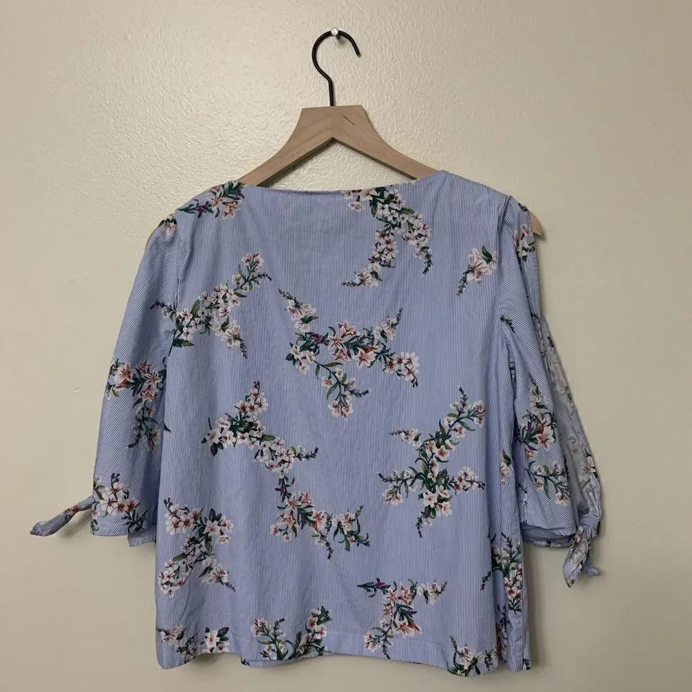H&M blouse - Picture 2 of 8